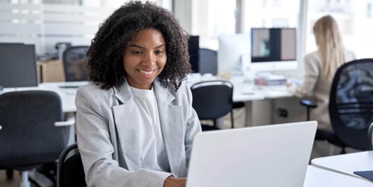<span>See what Amanda (an Accounting Analyst) saves with SAP Concur solutions</span>
